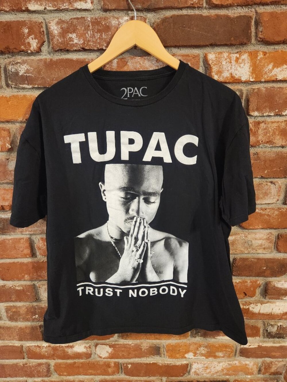 2Pac Tupac Trust Nobody Graphic T-Shirt in size XL